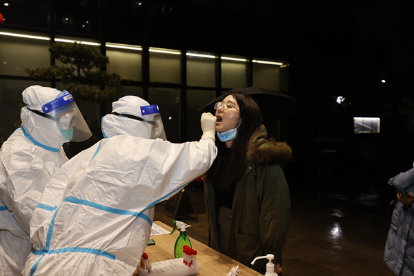 浙能創業大廈全體職工接受核酸檢測.jpg 浙能創業大廈全體職工接受核酸檢測.jpg